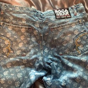 Roca wear jeans with cute details